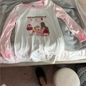 Cozy Pink and White Graphic Women’s Matching Pajama Set